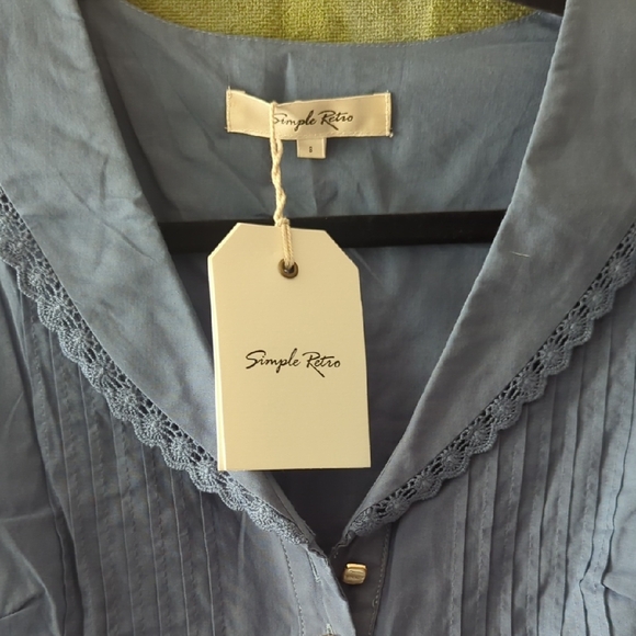 Chic Blue Midi Dress with Button Detail - Picture 4 of 12